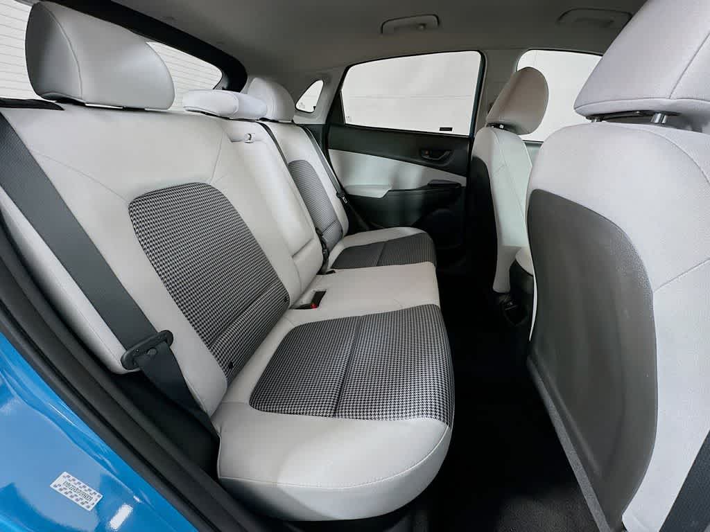 Hyundai Kona SE 2023