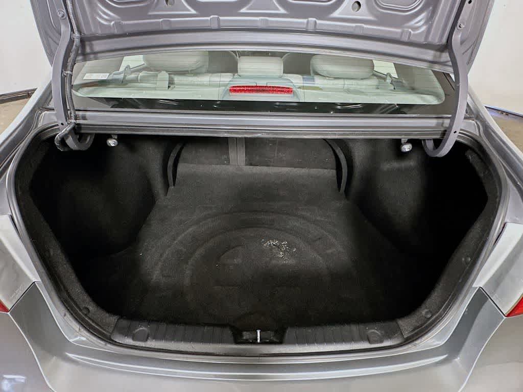 Hyundai Elantra GLS 2010