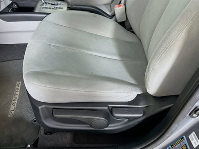 Hyundai Elantra GLS 2010