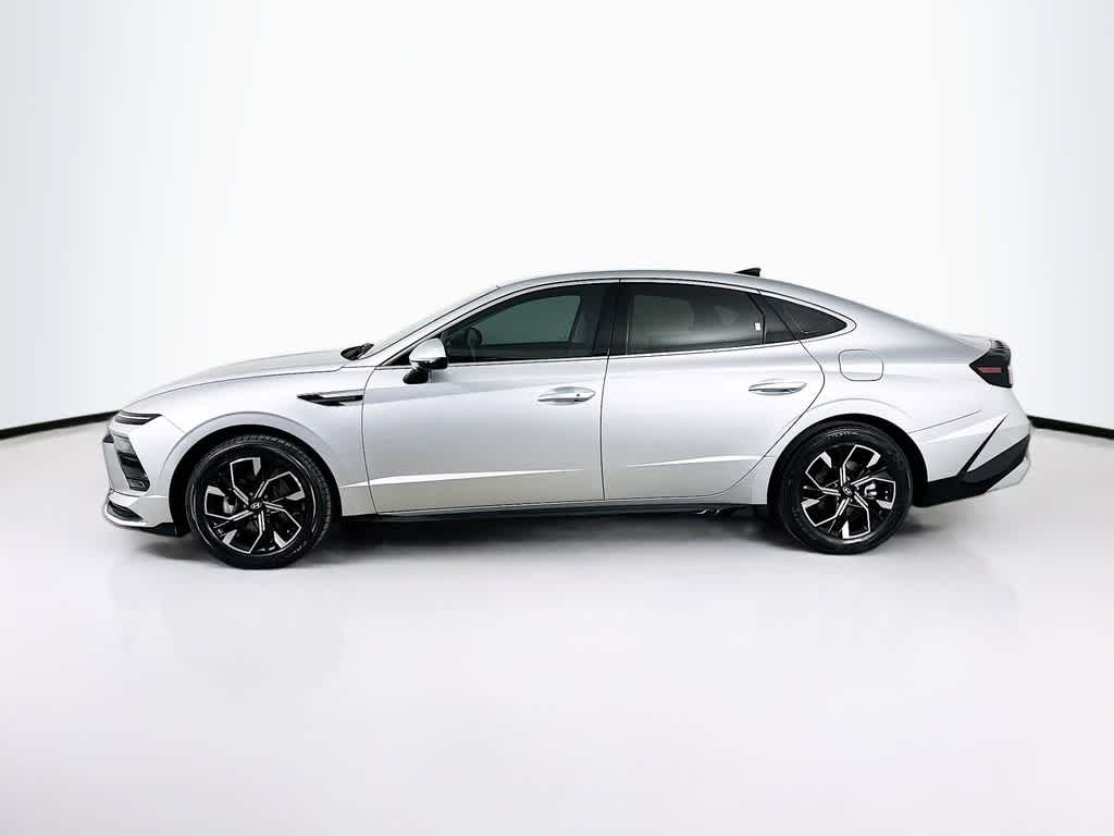 Hyundai Sonata SEL 2025