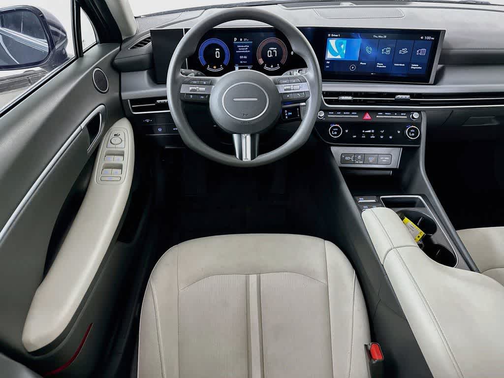 Hyundai Sonata SEL 2025