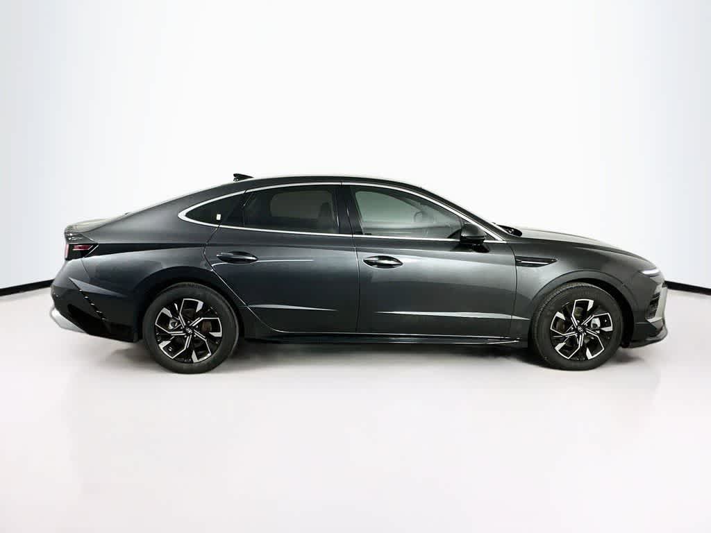 Hyundai Sonata SEL 2025
