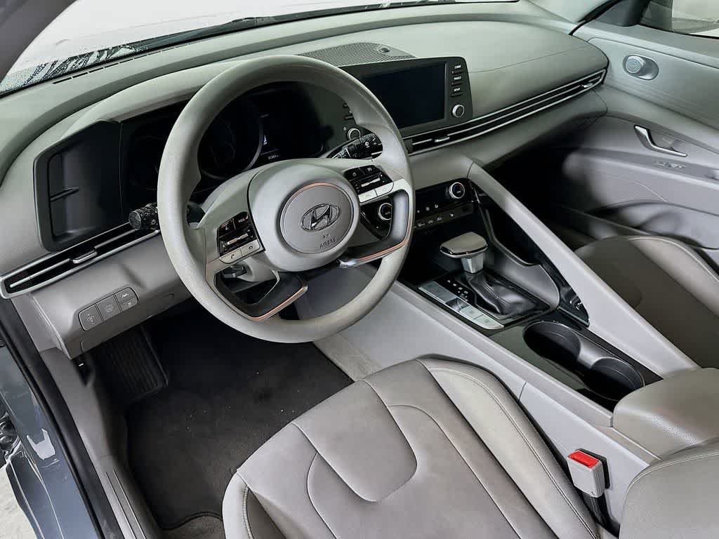 Hyundai Elantra Hybrid Blue 2021