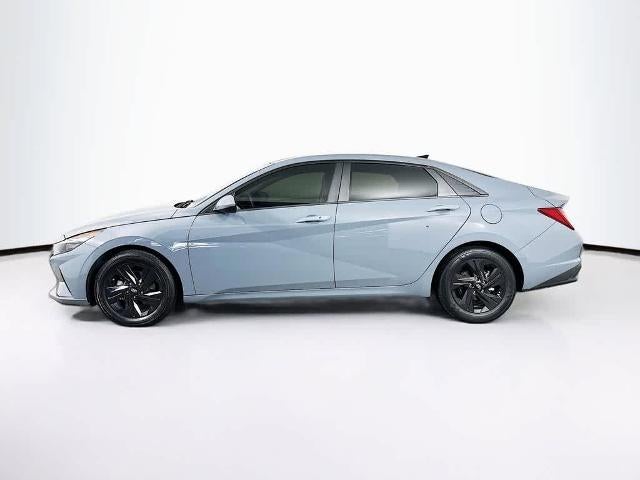 Hyundai Elantra Hybrid Blue 2021