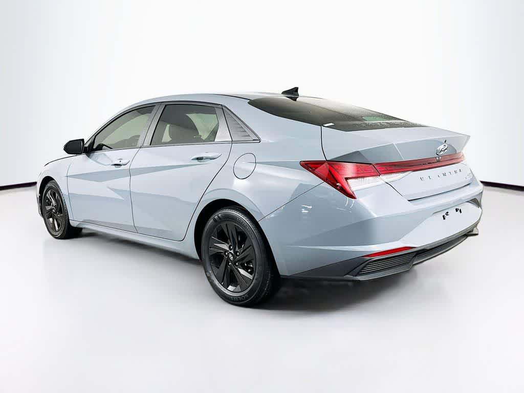 Hyundai Elantra Hybrid Blue 2021
