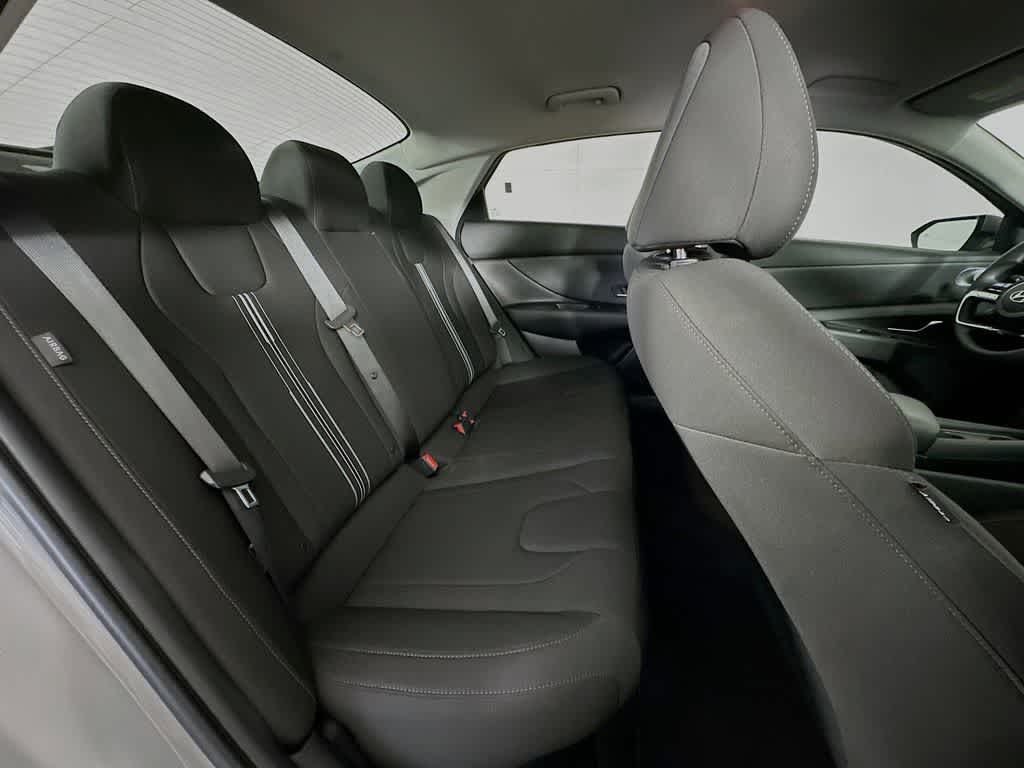 Hyundai Elantra Hybrid Azul 2024