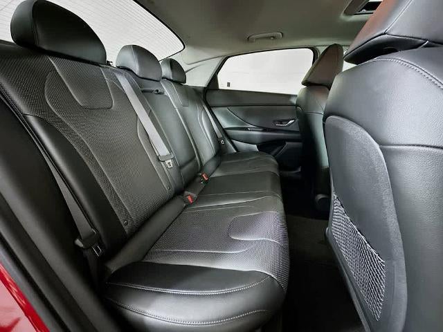 Hyundai Elantra Limited 2022