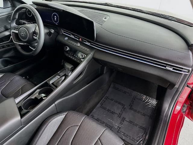 Hyundai Elantra Limited 2022