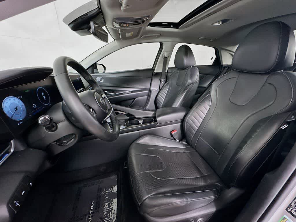 Hyundai Elantra Limited 2022