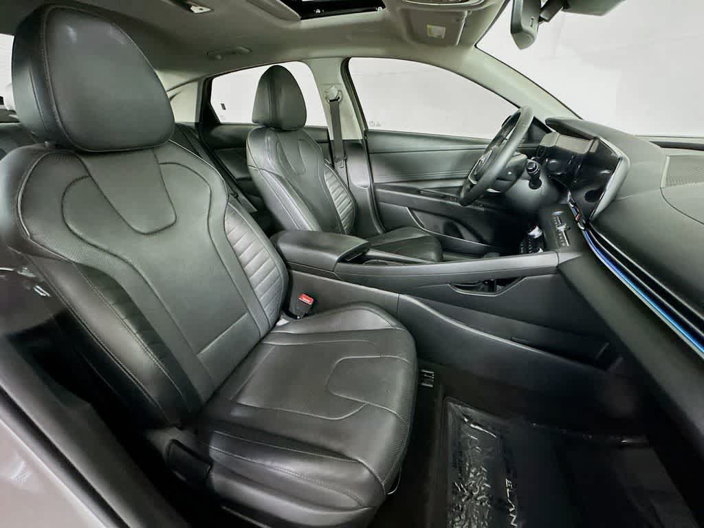 Hyundai Elantra Limited 2022