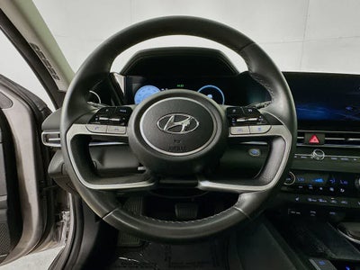 Hyundai Elantra Limited 2022