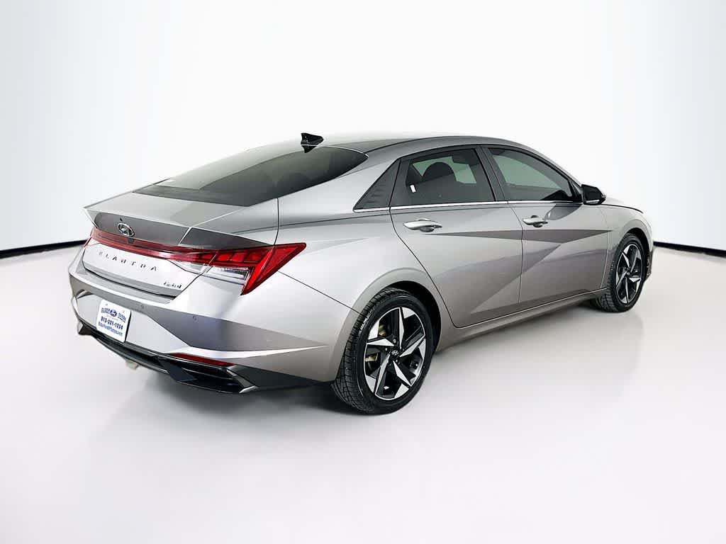 Hyundai Elantra Limited 2022