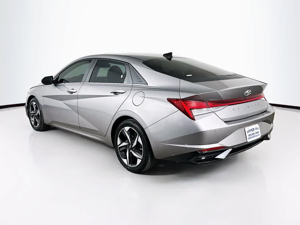 Hyundai Elantra Limited 2022