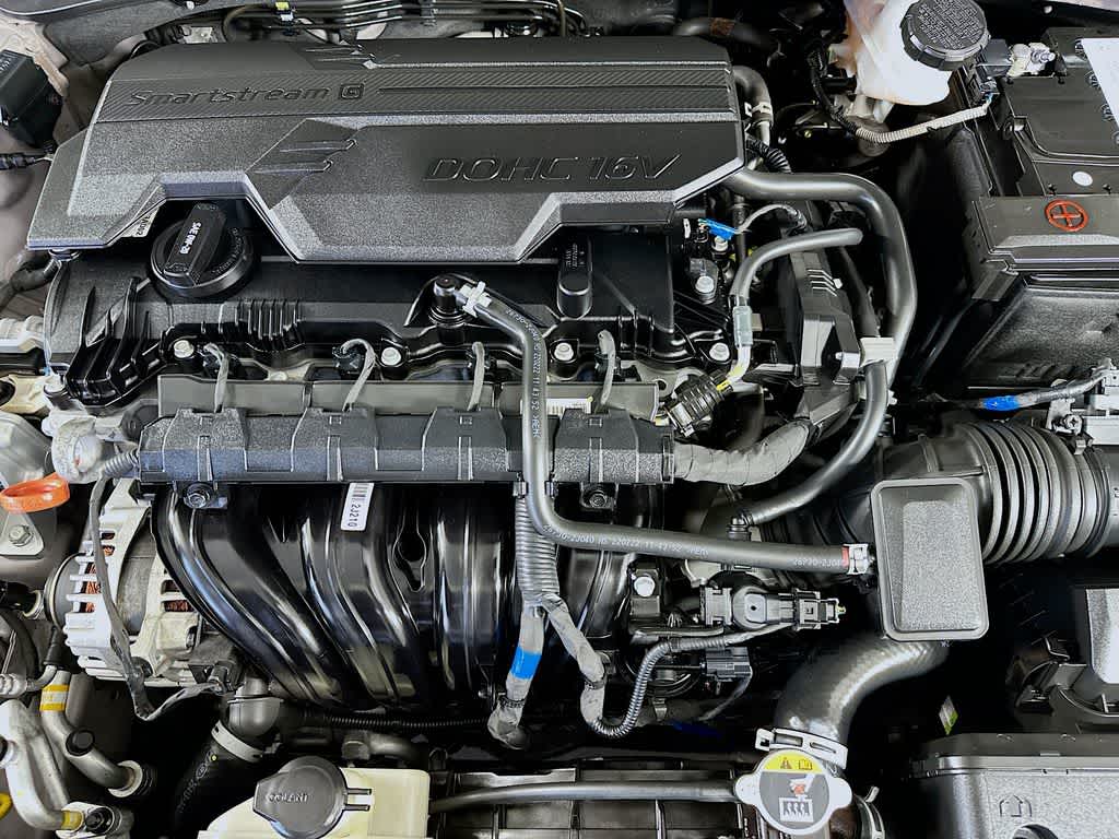 Hyundai Elantra Limited 2022