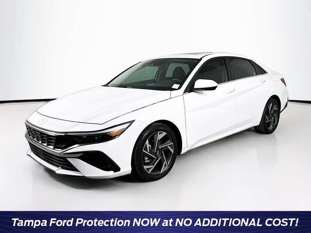 Hyundai Elantra SEL Convenience 2025