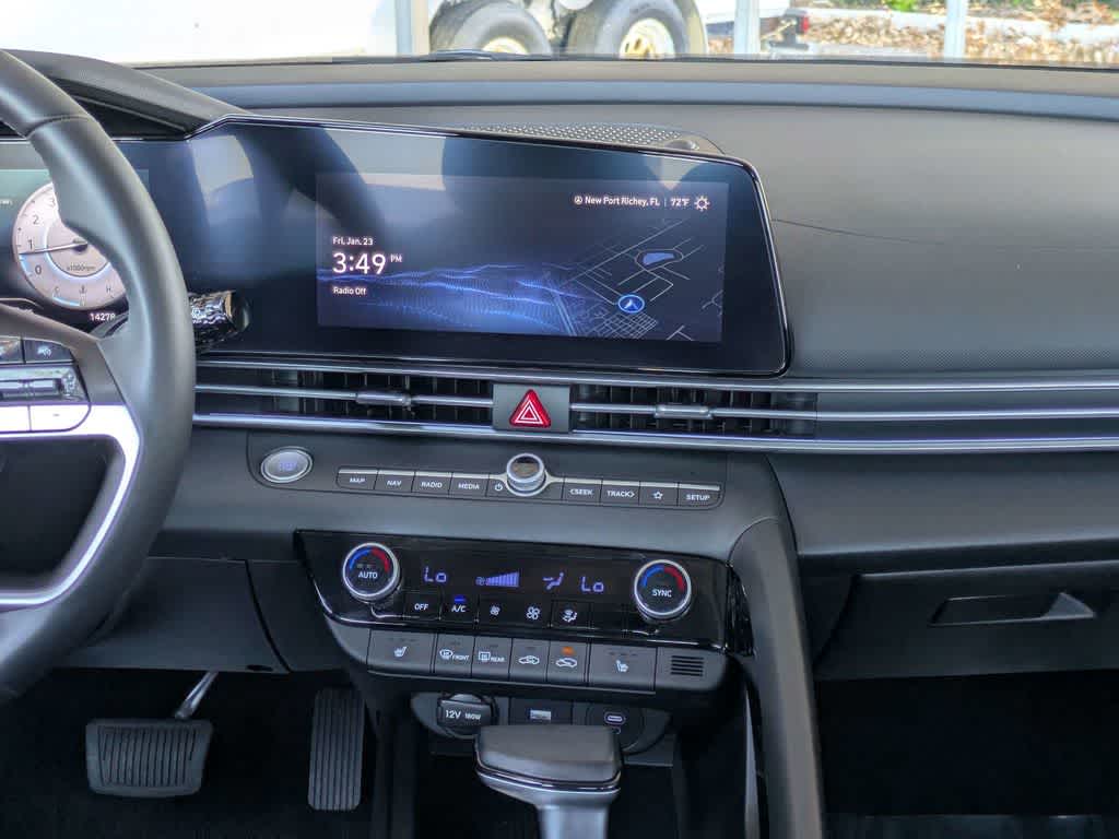 Hyundai Elantra SEL Convenience 2025