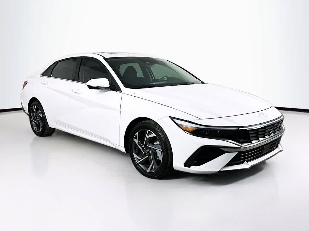 Hyundai Elantra SEL Convenience 2025