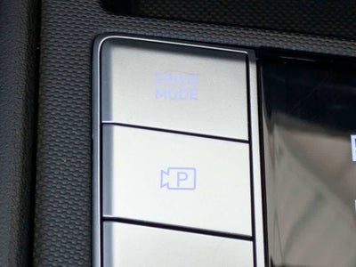 Hyundai Elantra SEL Convenience 2025