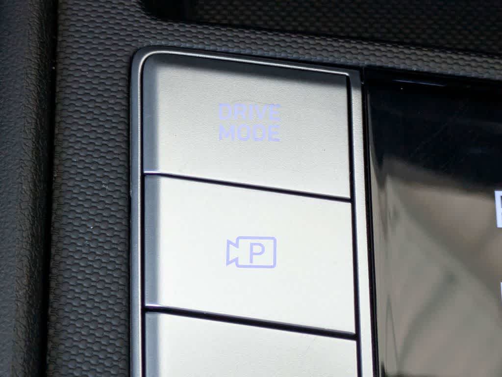 Hyundai Elantra SEL Convenience 2025