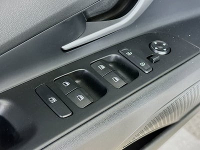 Hyundai Elantra SEL Convenience 2025