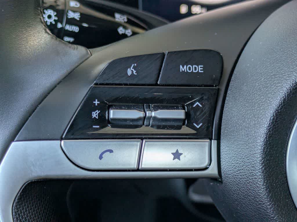 Hyundai Elantra SEL Convenience 2025