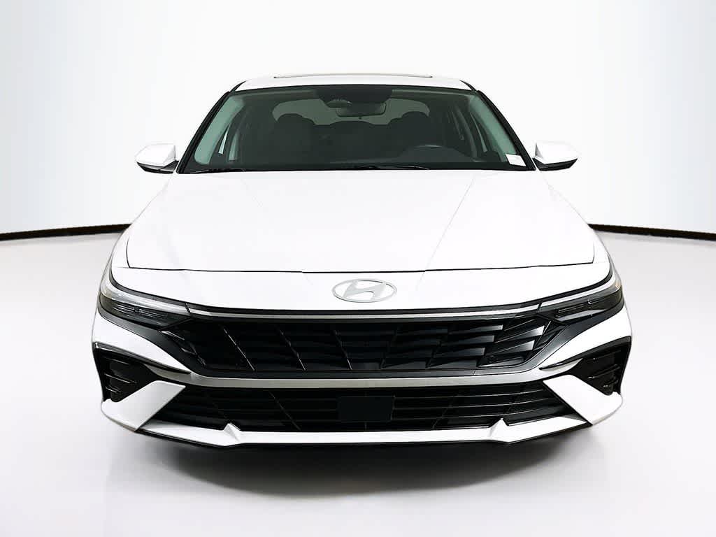 Hyundai Elantra SEL Convenience 2025