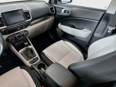 Hyundai Venue SEL 2026