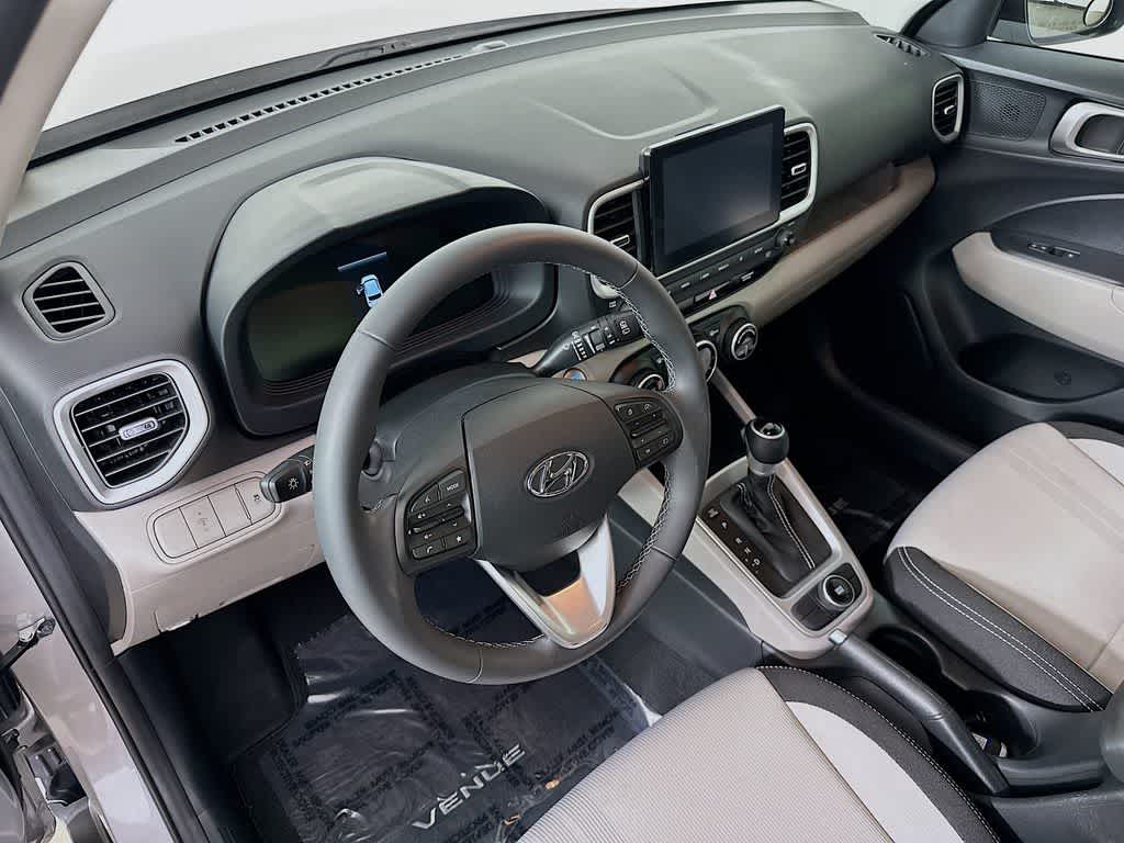Hyundai Venue SEL 2025