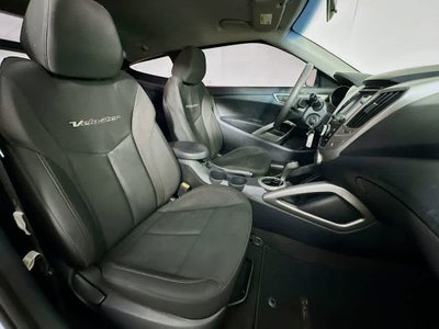 Hyundai Veloster Base 2015