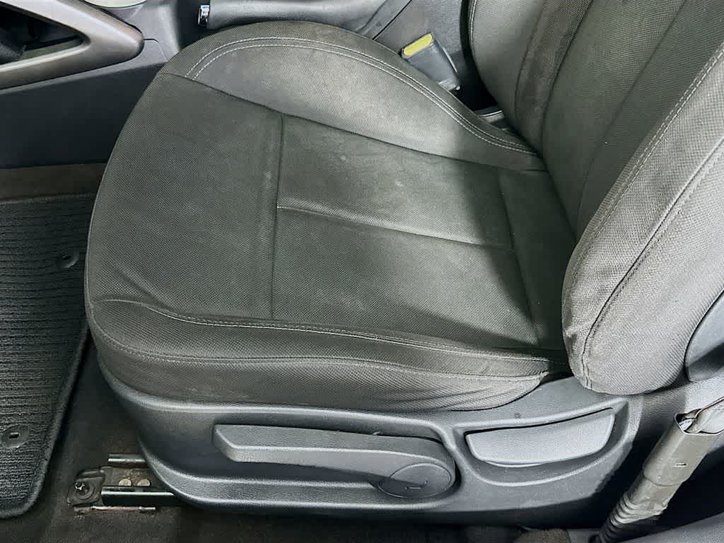 Hyundai Veloster Base 2015