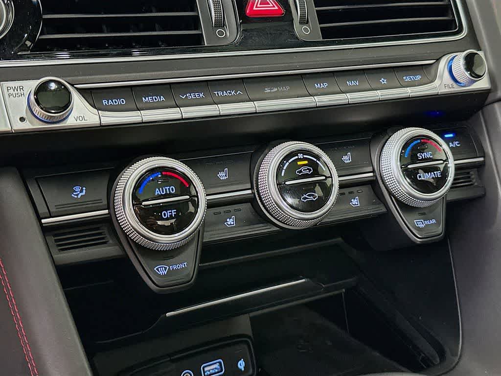 Genesis G70 2.0T Advanced 2019