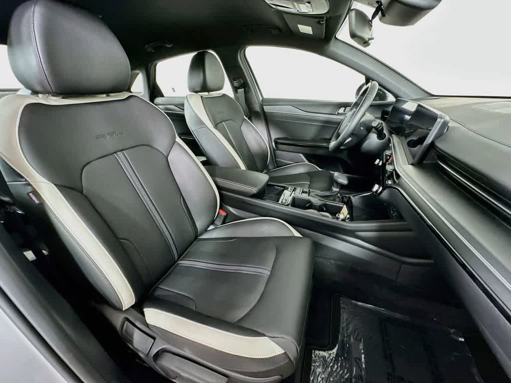 Kia K5 GT-Line 2025