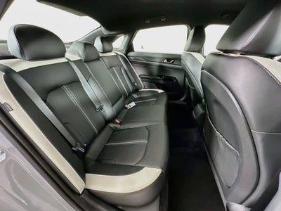 Kia K5 GT-Line 2025