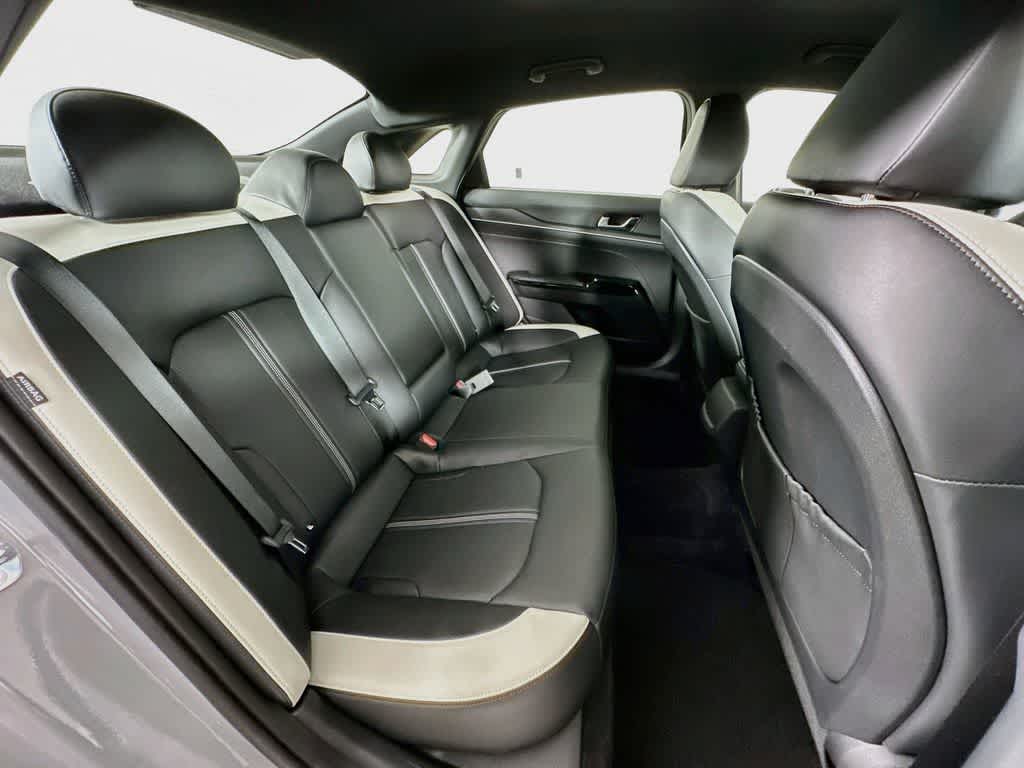 Kia K5 GT-Line 2025