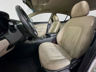 Kia Optima Hybrid 2012