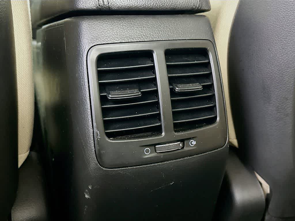 Kia Optima Hybrid 2012