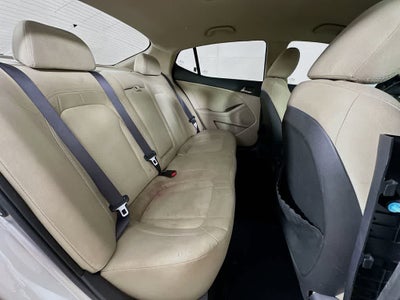 Kia Optima Hybrid 2012