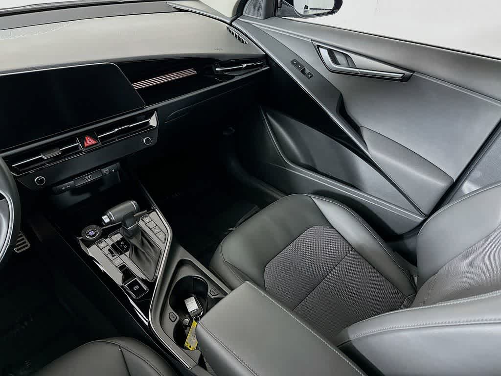 Kia Niro EX Touring 2024