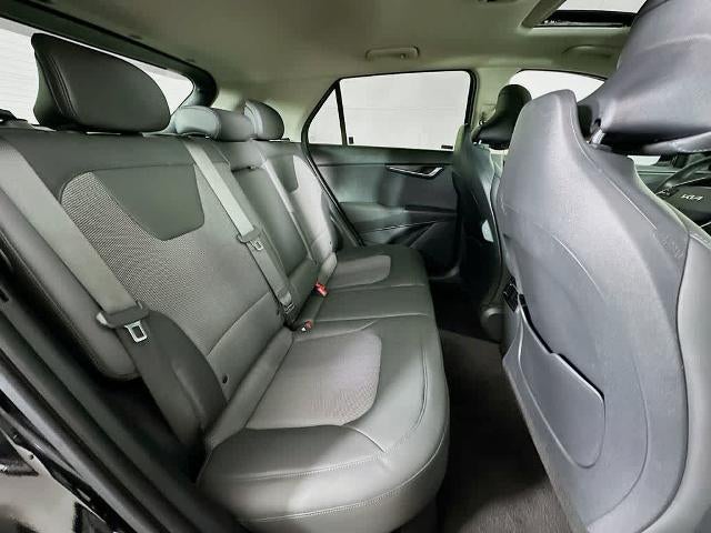 Kia Niro EX Touring 2024