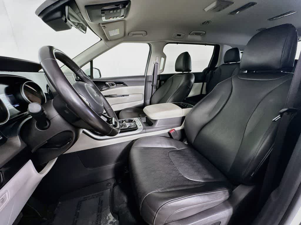Kia Carnival EX 2024