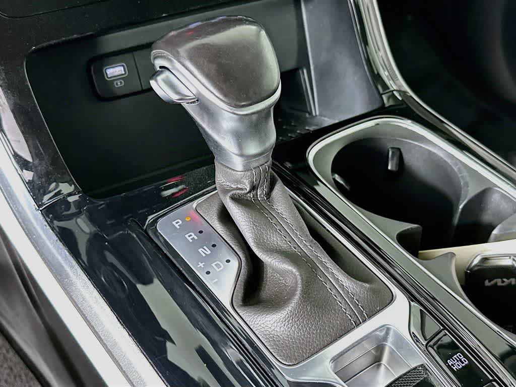 Kia Carnival EX 2024