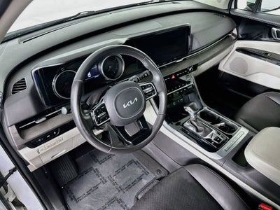 Kia Carnival EX 2024