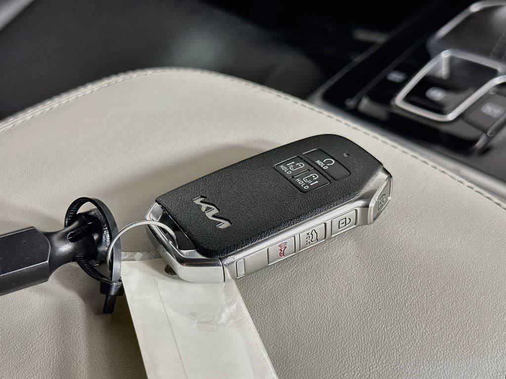 Kia Carnival EX 2024