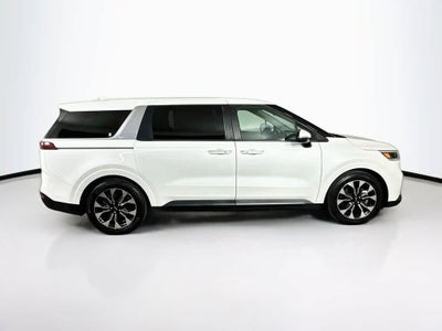 Kia Carnival EX 2024