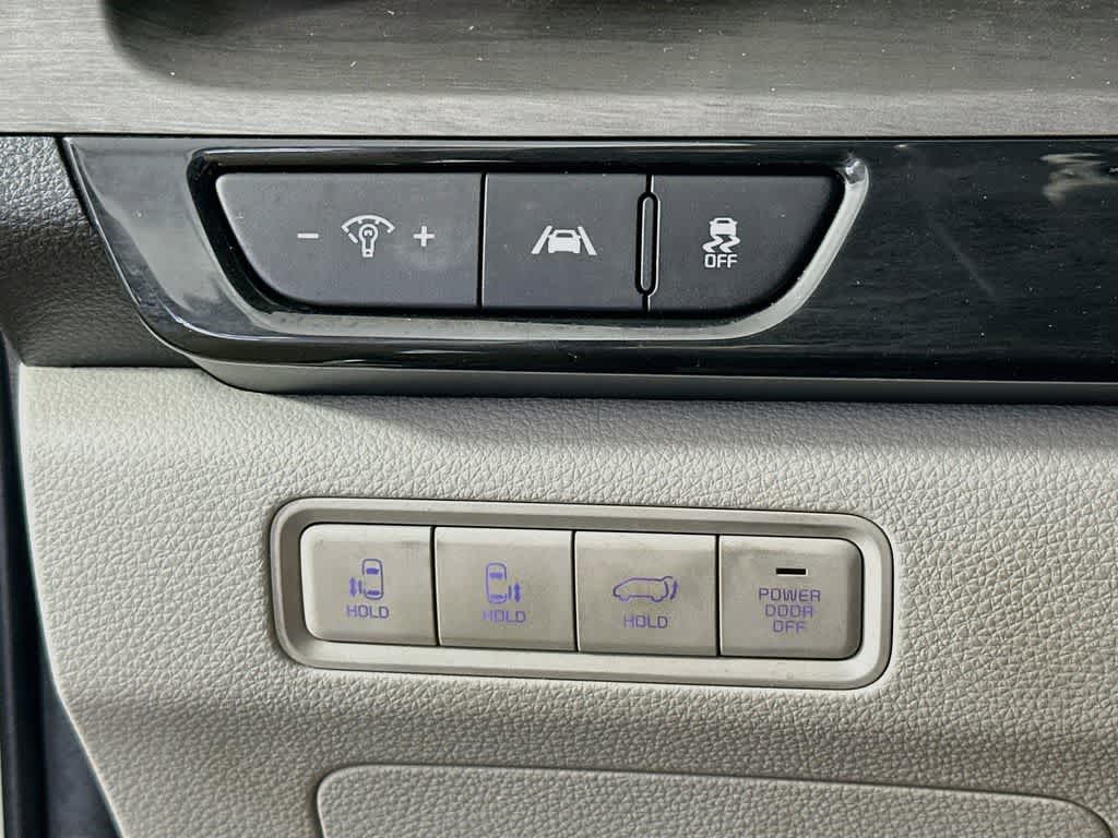 Kia Carnival EX 2024