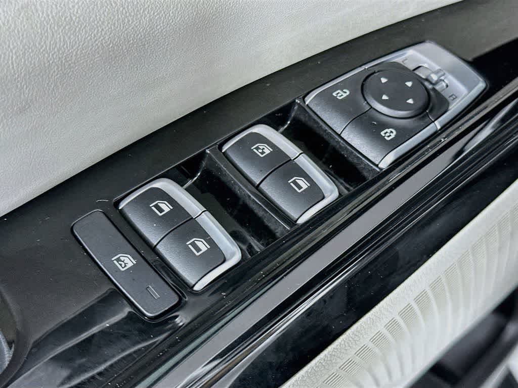 Kia Carnival EX 2024