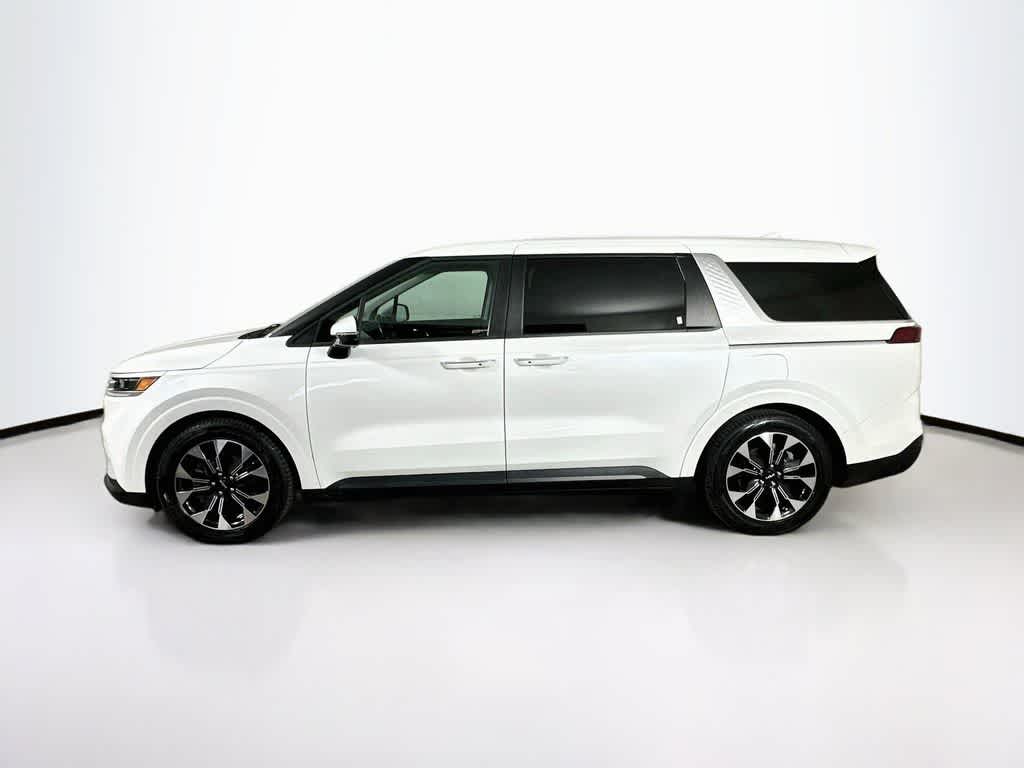 Kia Carnival EX 2024