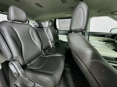 Kia Carnival EX 2024