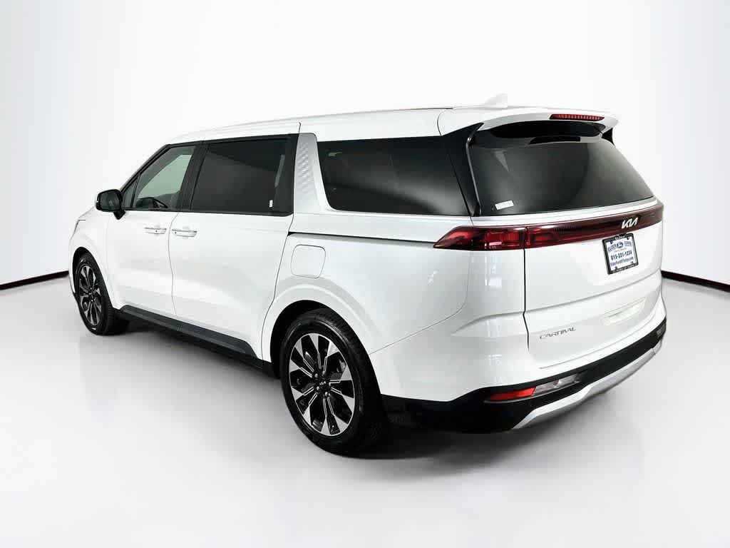 Kia Carnival EX 2024