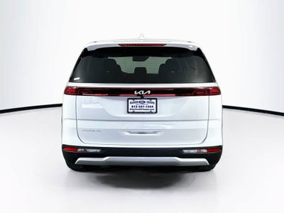 Kia Carnival EX 2024